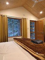 Ahava-Kasol Riverside Cafe & Cottage
