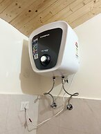 Ahava-Kasol Riverside Cafe & Cottage