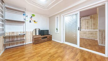 Taean Vintage House Pet-friendly Pension