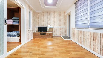 Taean Vintage House Pet-friendly Pension