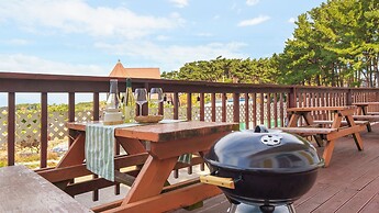 Taean Vintage House Pet-friendly Pension