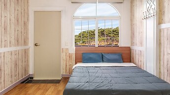 Taean Vintage House Pet-friendly Pension