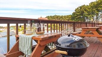 Taean Vintage House Pet-friendly Pension