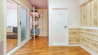 Taean Vintage House Pet-friendly Pension