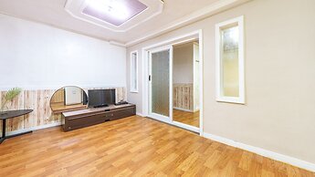 Taean Vintage House Pet-friendly Pension