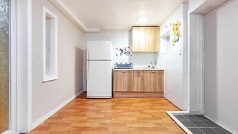 Taean Vintage House Pet-friendly Pension