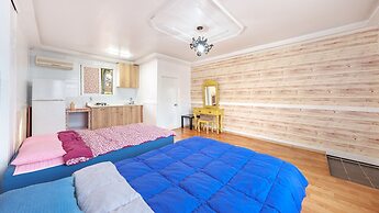Taean Vintage House Pet-friendly Pension