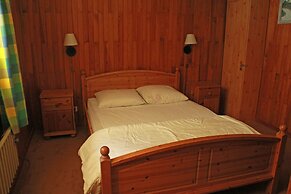 Rhododendrons Rd507 Center & View 6 Pers