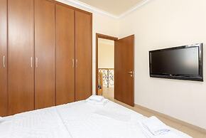 Villa Meli With 3 Bedrooms and 3 Bathrooms