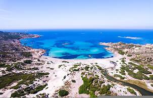 Villa Amelie With 2 Bedrooms and 2 Bathrooms