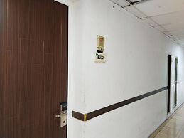 Amerta Room Apartemen Mutiara by Cocotel