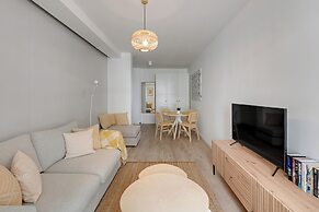 Riverside Szafarnia Street by Downtown Apartments