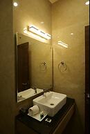 Tathastu Wilderness by The Kosi River