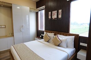 Tathastu Wilderness by The Kosi River