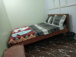 Goroomgo Anand Atithi Bhawan Puri