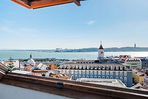 Bica's River View Duplex