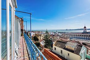 Bica's River View Duplex