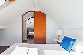 Bica's River View Duplex