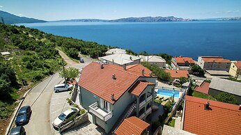 Nice Apartment With Balcony and Swimming Pool