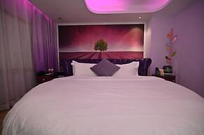 Emperor Yuxuan Hotel Fumin Subway