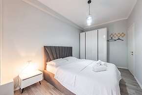 The Teal Spot in Tiran