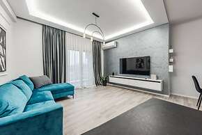 The Teal Spot in Tiran