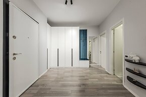 The Teal Spot in Tiran