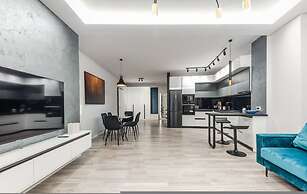 The Teal Spot in Tiran