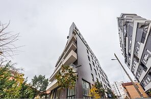 The Teal Spot in Tiran