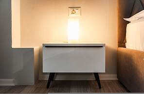 The Teal Spot in Tiran