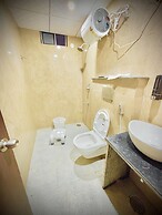 Hotel Grand Aana Inn