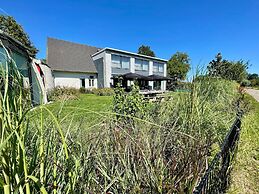 Spotting Parachutes From Your Garden Chair