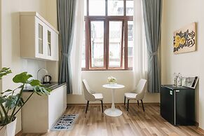 Tamundi Homestay Train street view