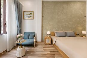 Tamundi Homestay Train street view