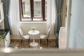 Tamundi Homestay Train street view