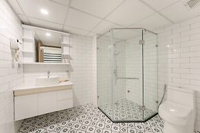 Tamundi Homestay Train street view