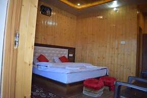 Pine Palace Homestay