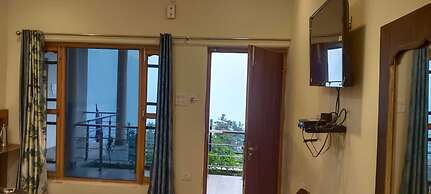 Pine Palace Homestay