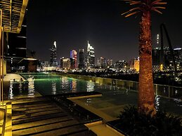 The Galleria Residence by Hava