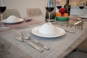 The Galleria Residence by Hava