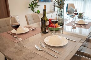 The Galleria Residence by Hava