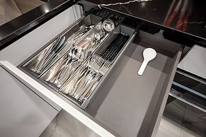 The Galleria Residence by Hava