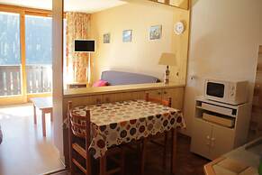 Soli Sis5 Center & View 4 Pers