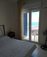 First Line Apartment With Wifi