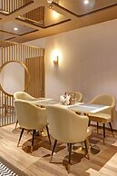 Saltstayz Premier - Mohali Chandigarh