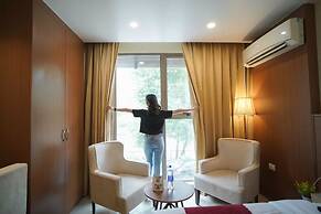 Saltstayz Select – Unitech Cyber Park