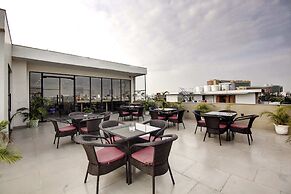 Saltstayz Select – Unitech Cyber Park