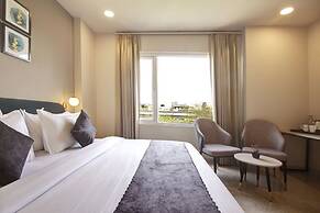 Saltstayz Select - Golf Course Road