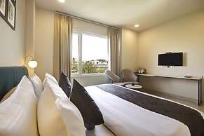 Saltstayz Select - Golf Course Road