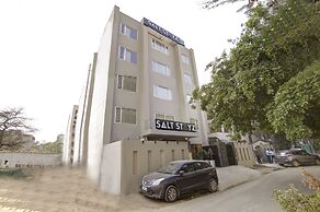 Saltstayz Select - Golf Course Road